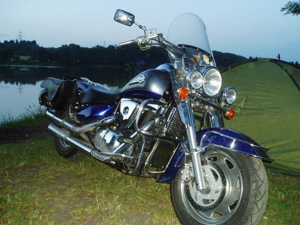 Im Westerwald sah sie schon etwas anders aus.
Andere Koffer und Auspuff und so einige Kleinigkeiten.